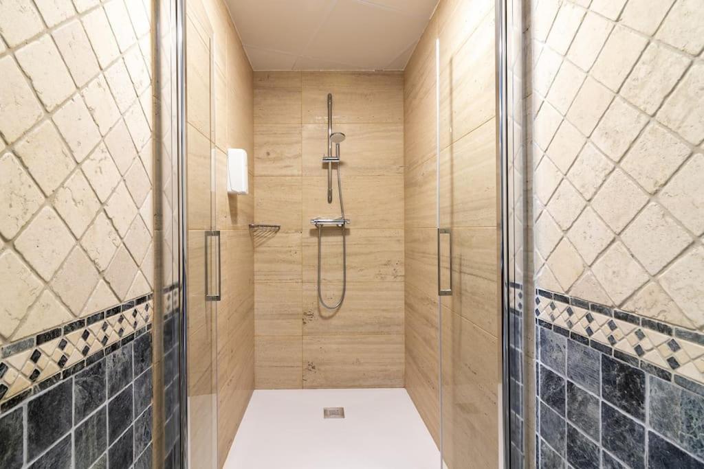 Apartamentos Avenida Tropical By Bossh! Apartments Salobrena Exterior photo
