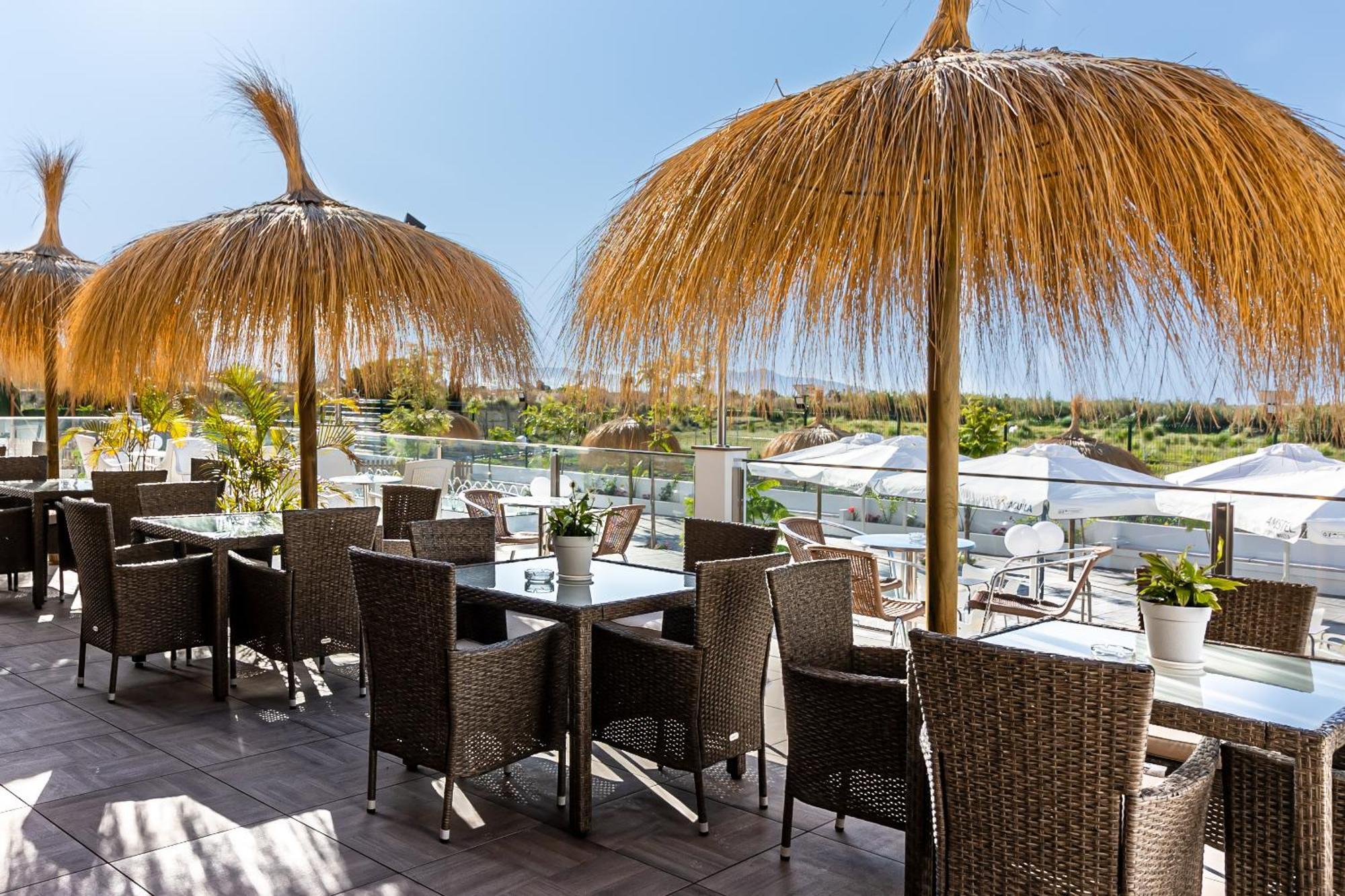 Apartamentos Avenida Tropical By Bossh! Apartments Salobrena Exterior photo